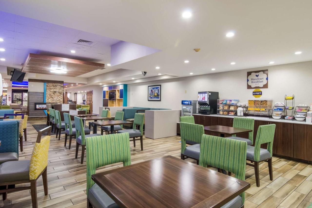 Comfort Inn & Suites Montrose Hill Bagian luar foto