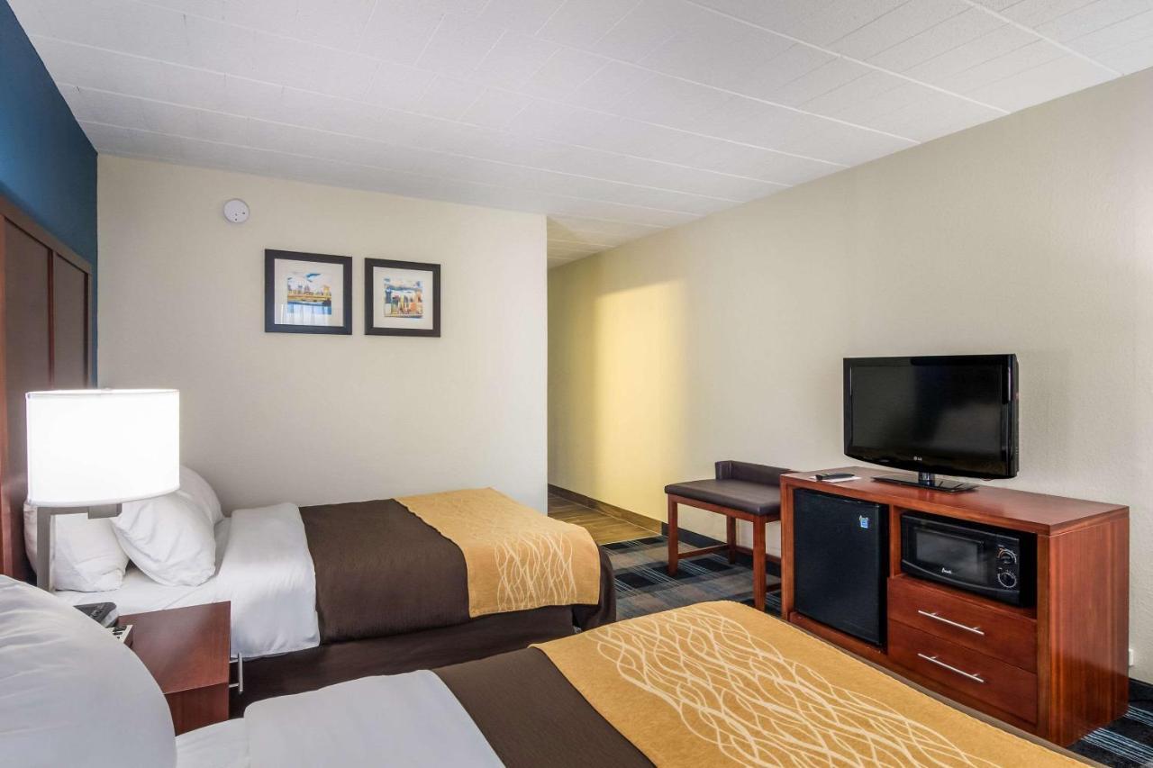 Comfort Inn & Suites Montrose Hill Bagian luar foto