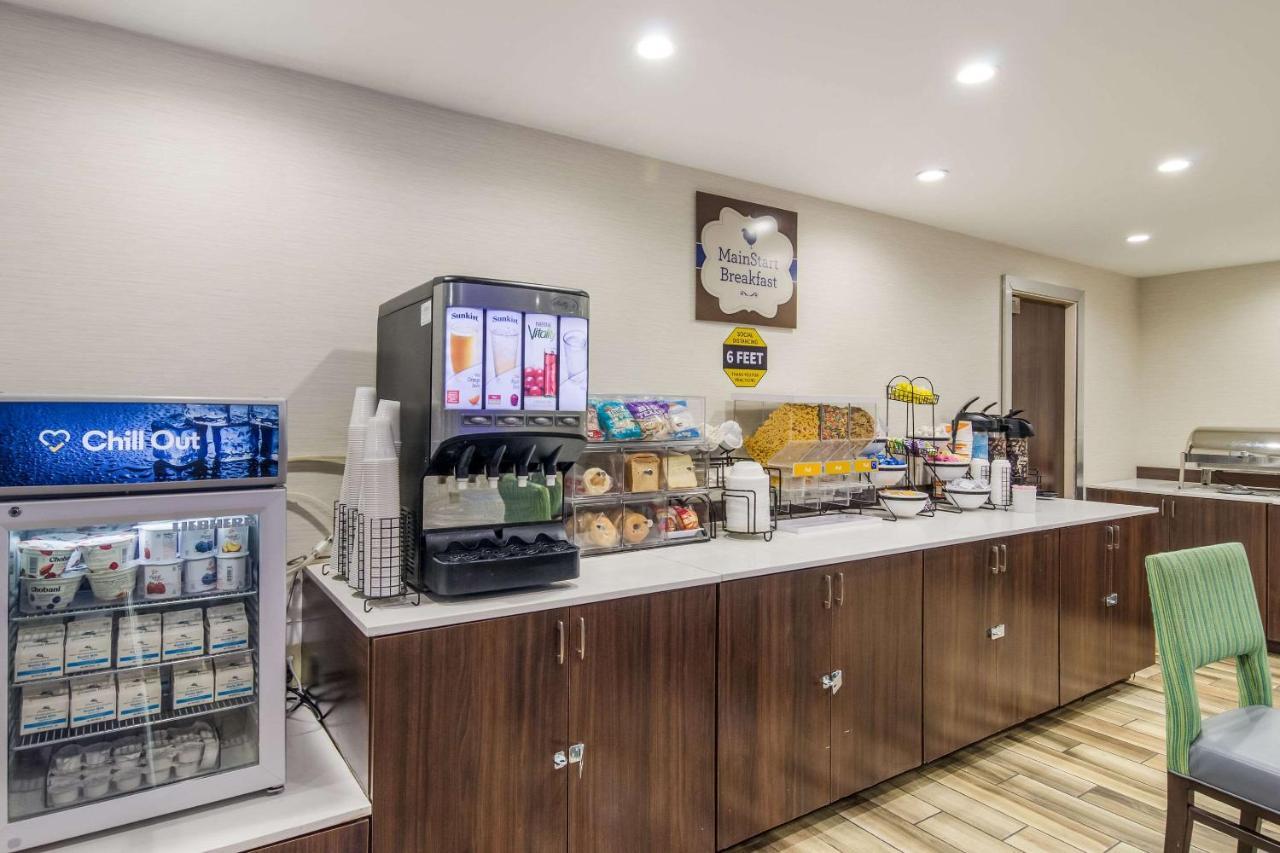 Comfort Inn & Suites Montrose Hill Bagian luar foto