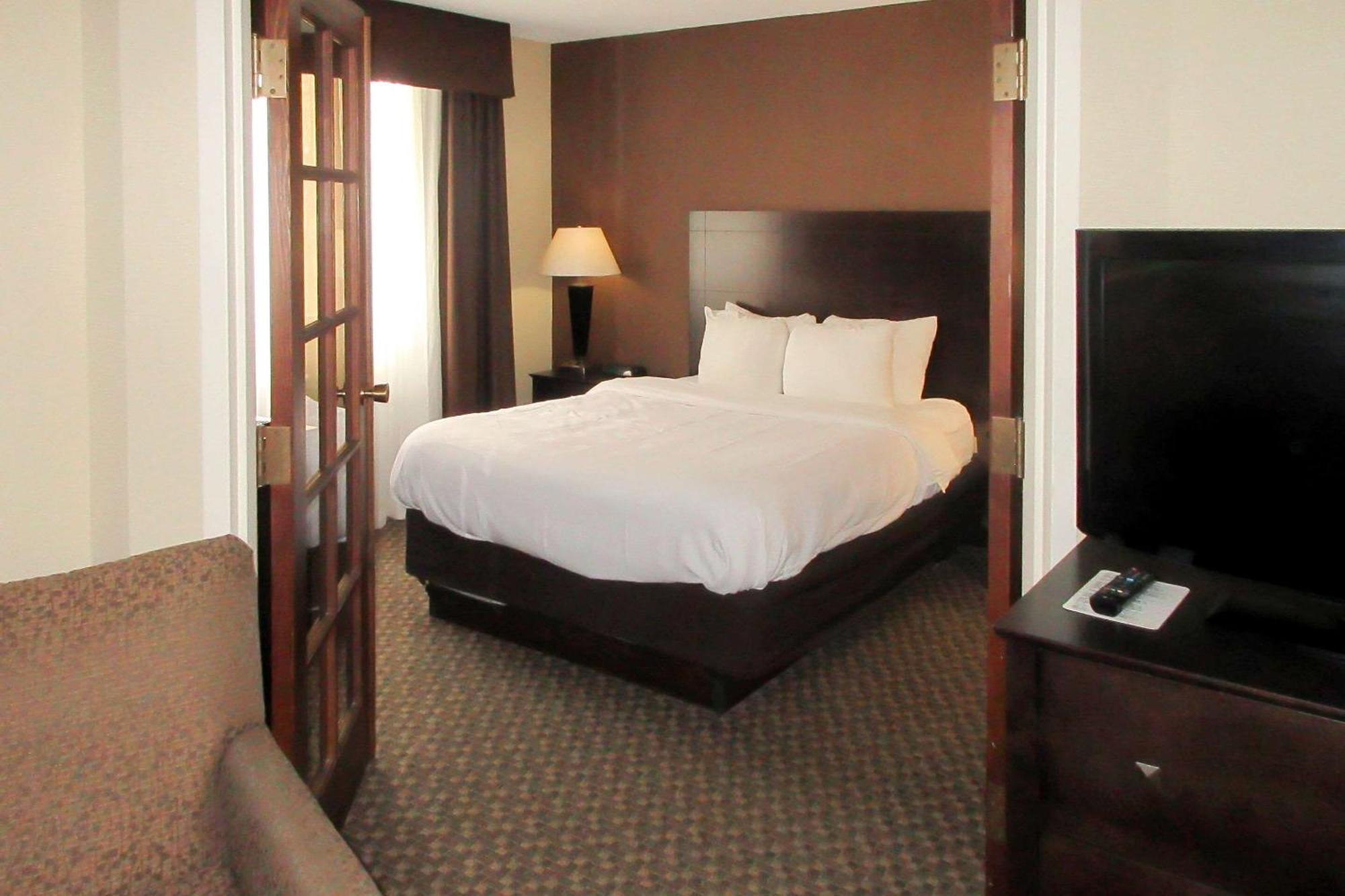 Comfort Inn & Suites Montrose Hill Bagian luar foto
